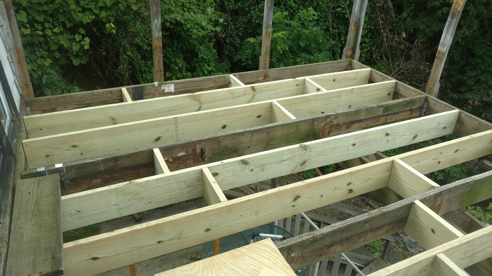 Penn Hills deck renovation — photo 9