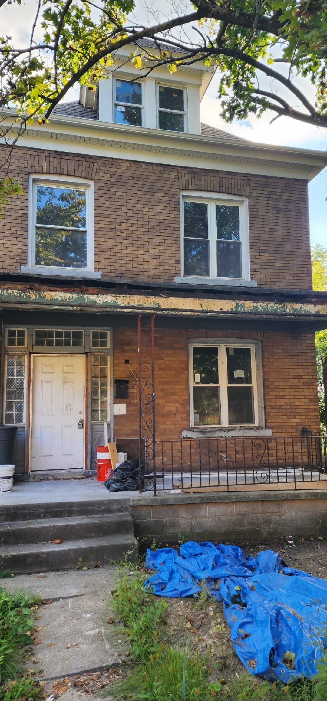 Hermitage St exterior before renovation